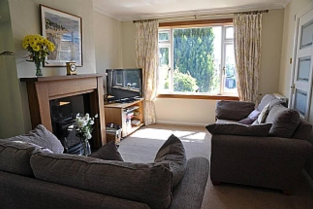 Вилла Sunny House With Views To Edinburgh Skyline Экстерьер фото