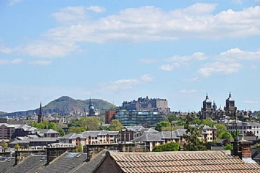 Вилла Sunny House With Views To Edinburgh Skyline Экстерьер фото
